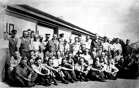 Personnel of 4 Militarty District Workshop, 1940